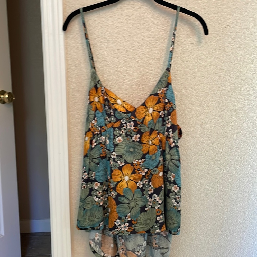 Volcom tank top